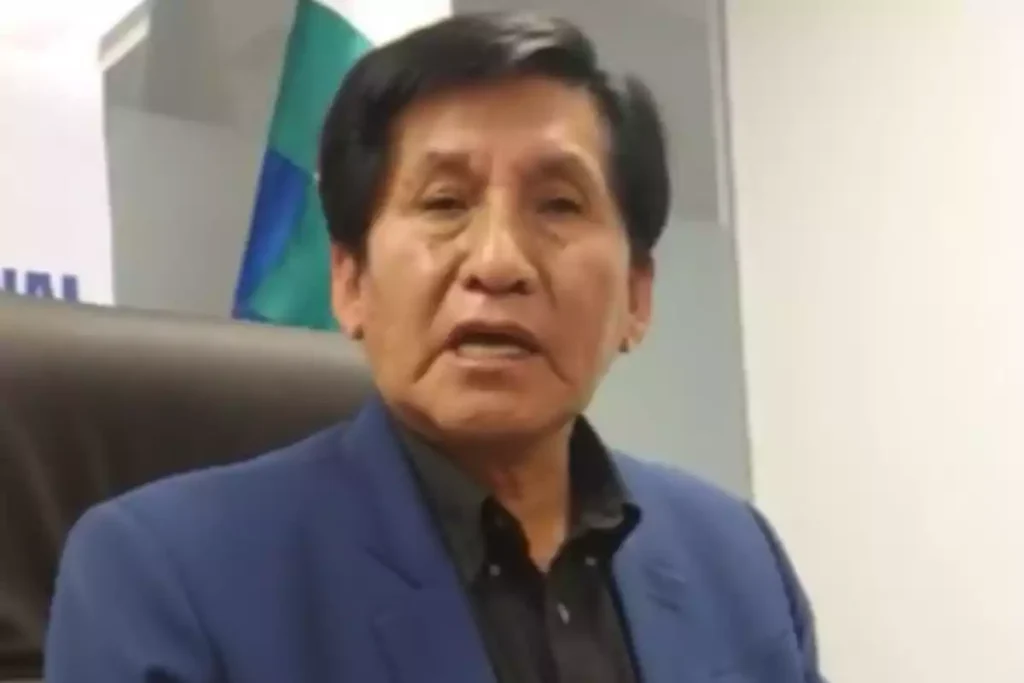 Félix Ajpi indicó que la egolatría de Evo Morales es peor que la de Hitler o Mussolini