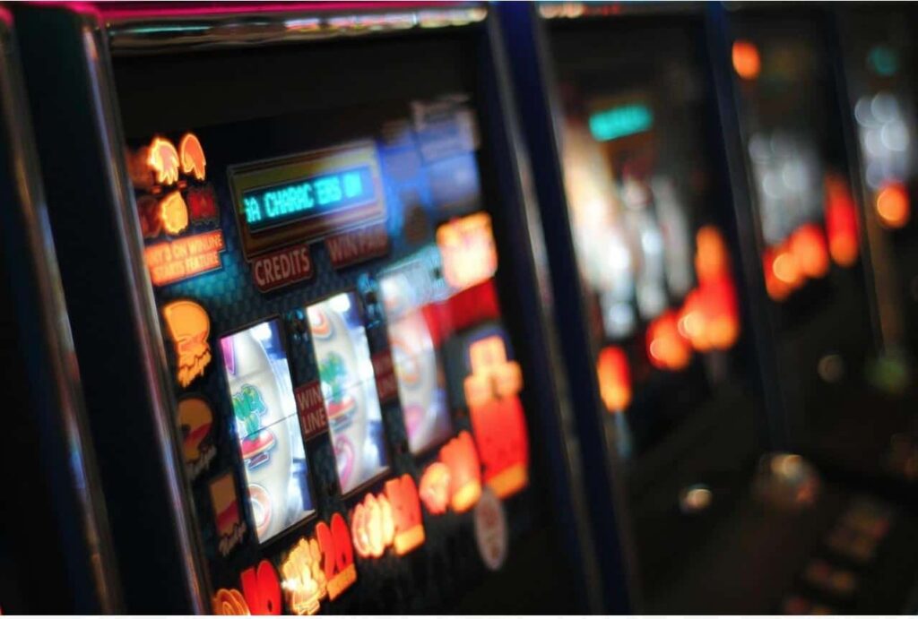 Gestión del bankroll en tragamonedas online a largo plazo