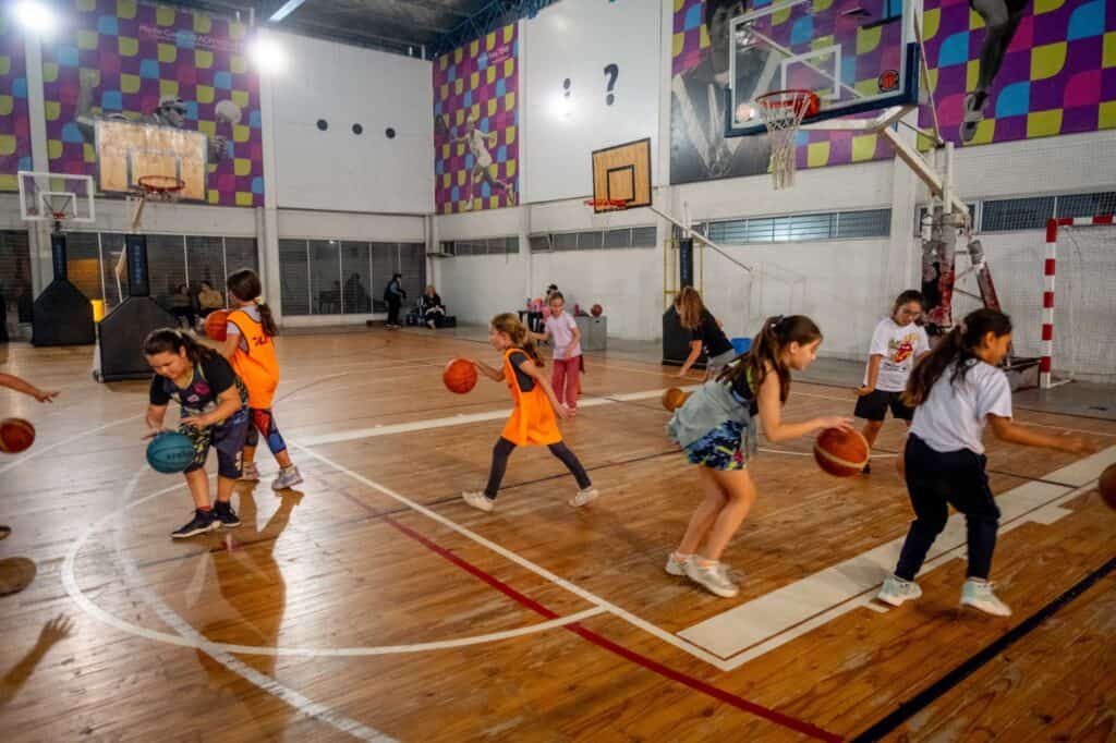 El Municipio abre la inscripción a los Polideportivos Barriales