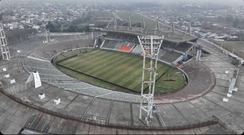 Ante el escándalo de Sur Finanzas, desde la oposición preguntan: «¿Qué hicieron con el estadio?»